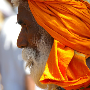 turban indien teint au safran